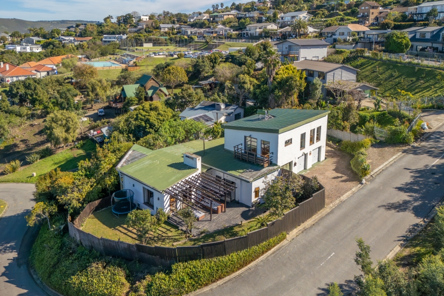 5 Bedroom Property for Sale in Heuwelkruin Western Cape